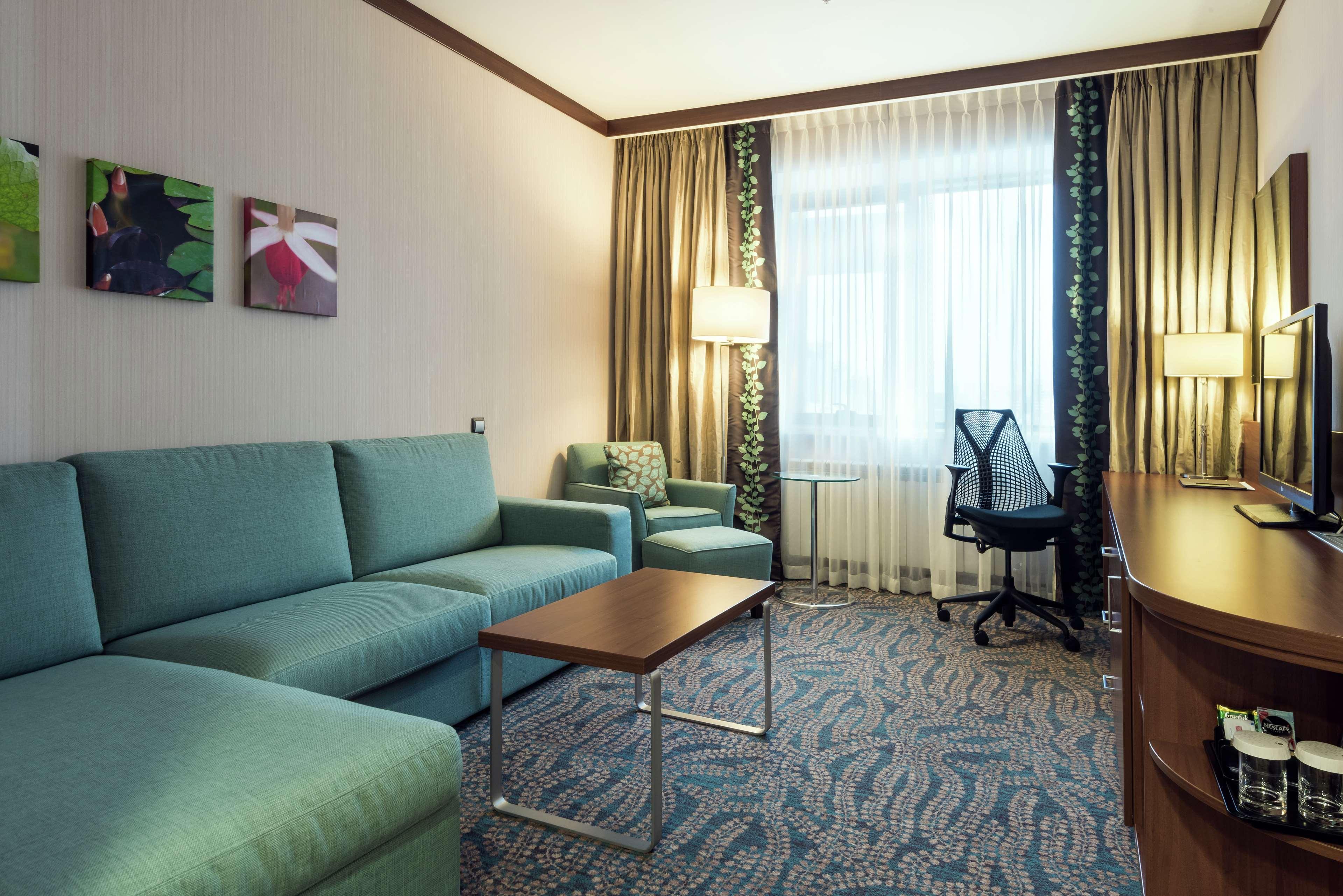 Hilton Garden Inn Astana Dış mekan fotoğraf